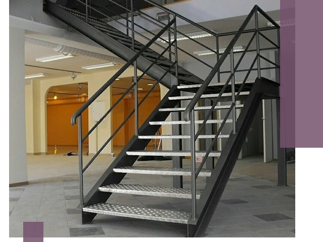 Лестницы для офиса в Кингисеппе: изготовление, монтаж, демонтаж