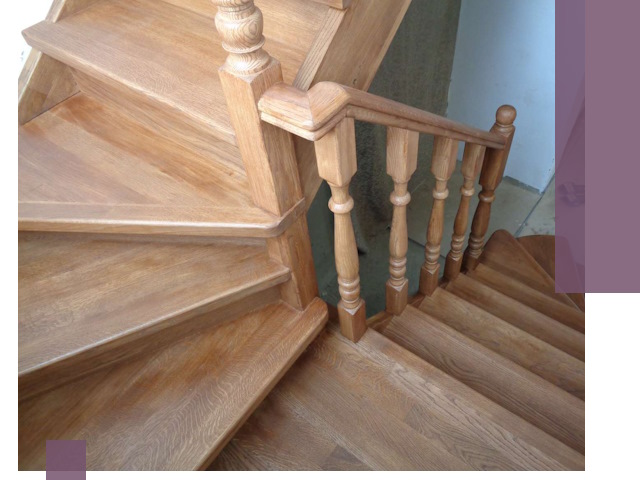 Дубовые лестницы под ключ в Кингисеппе: изготовление и монтаж