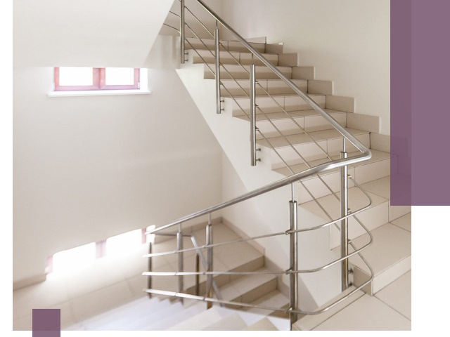 Установка и замена перил в подъезде в Кингисеппе