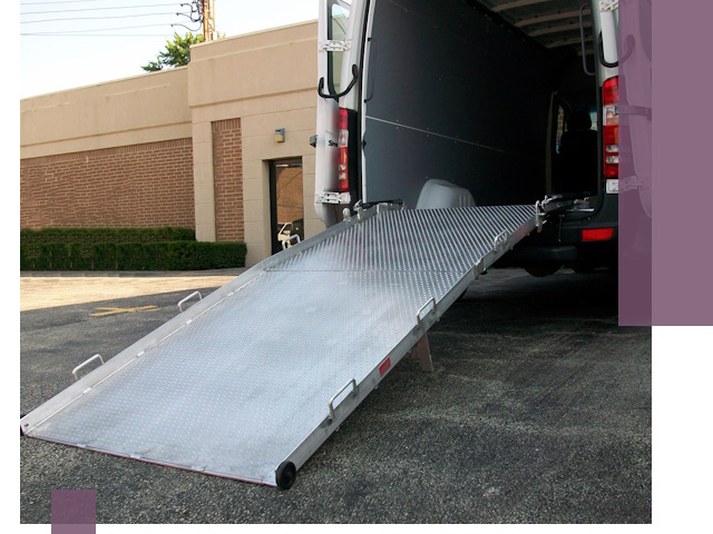 Мобильные пандусы в Кингисеппе — производство, монтаж и аренда