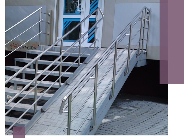 Пандус на крыльцо под ключ в Кингисеппе: монтаж и изготовление