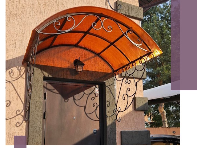 Демонтаж козырьков в Кингисеппе быстро и безопасно