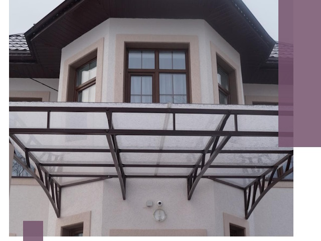 Козырьки из поликарбоната под ключ в Кингисеппе