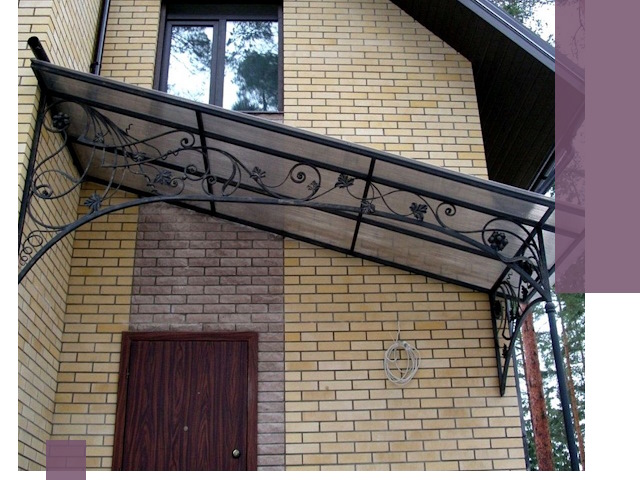 Односкатные козырьки из металла под ключ в Кингисеппе