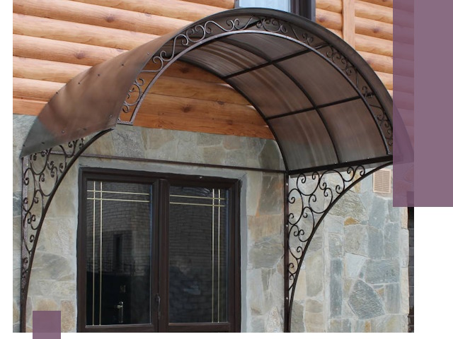 Арочные козырьки под ключ в Кингисеппе: изготовление и монтаж