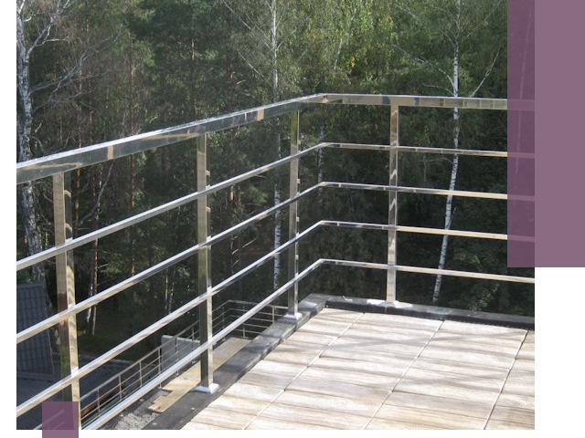 Парапеты из нержавеющей стали в Кингисеппе — изготовление и монтаж