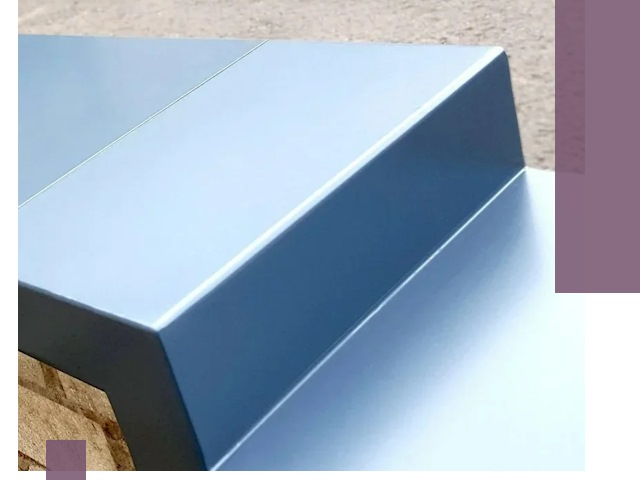 Крышки на парапет в Кингисеппе: изготовление и монтаж под ключ